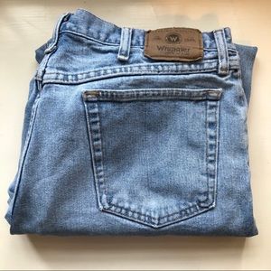 vintage high waisted wrangler mom jeans